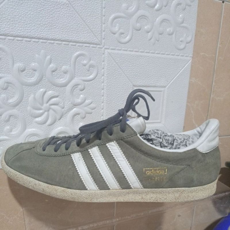 Sepatu Adidas Gazelle second