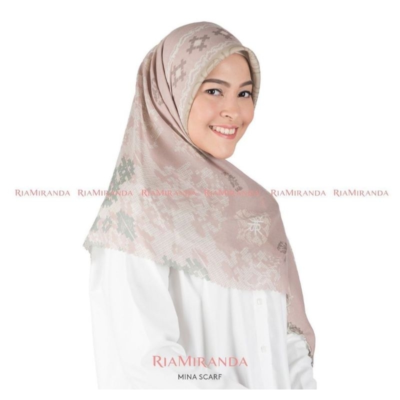 mina scarf ria miranda preloved