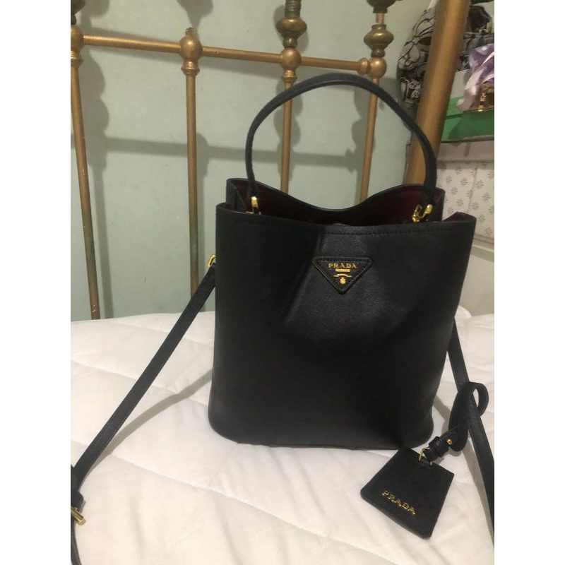 bucket bag prada