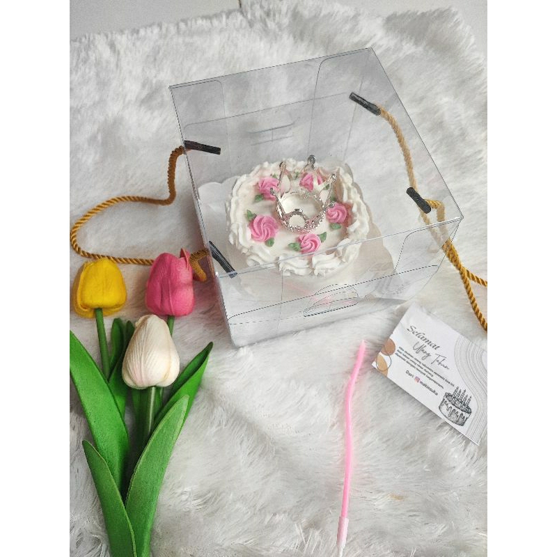 

crown cake / mahkota cake / vintage cake / bento cake / princess cake/eento cake vintage