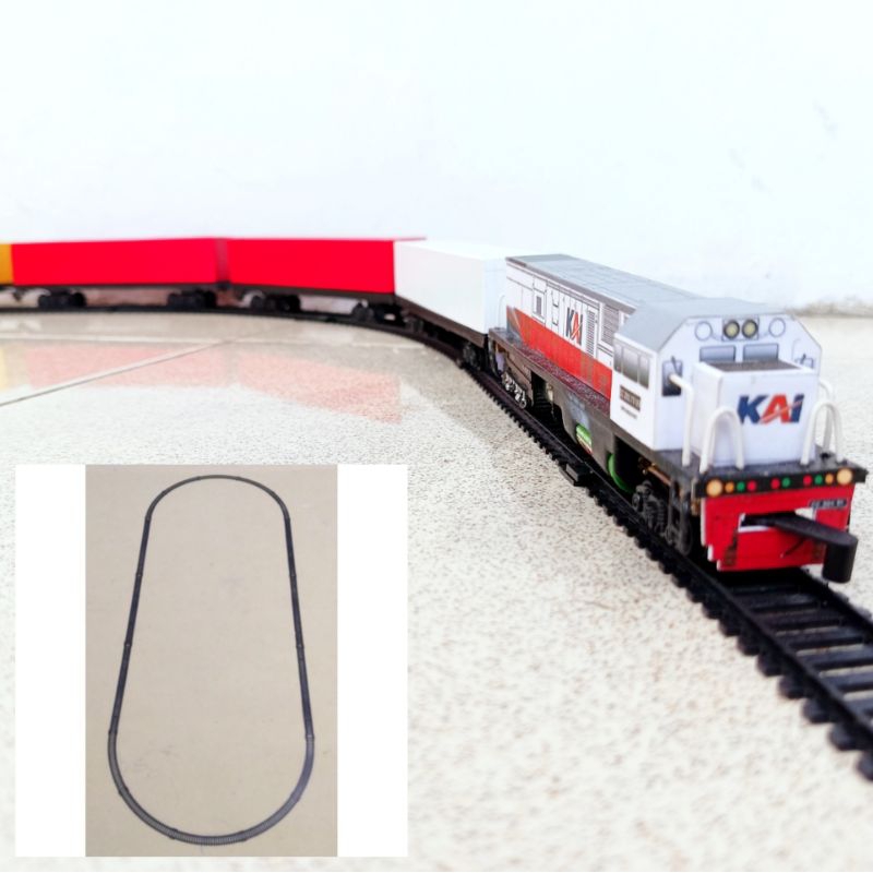 Kereta Api Indonesia Lokomotif CC201 & rangkaian gerbong kontainer