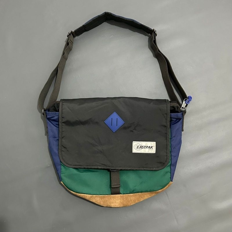 Sling Bag Eastpak Cocok untuk Sekolah
