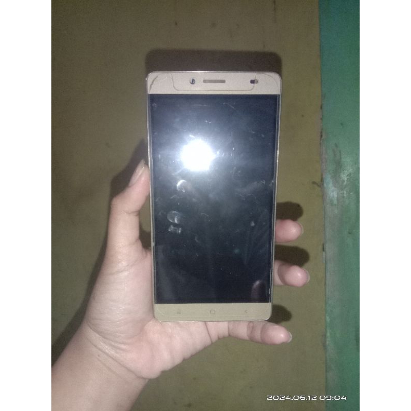 lcd touchcsreen ken mobile r7