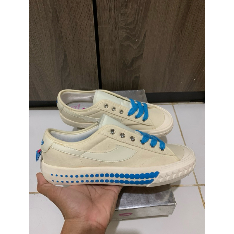 Sepatu Compass x UNKL sz 42 under retail [ORIGINAL]