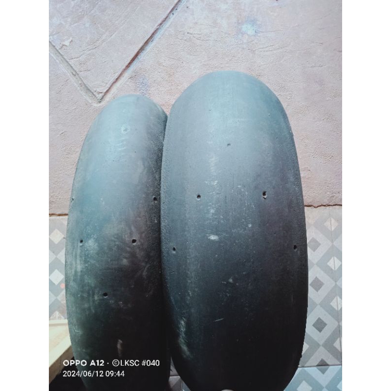 BAN PIRELLI DIABLO SUPERBIKE 180/55 R 17 DAN 120/70 R17