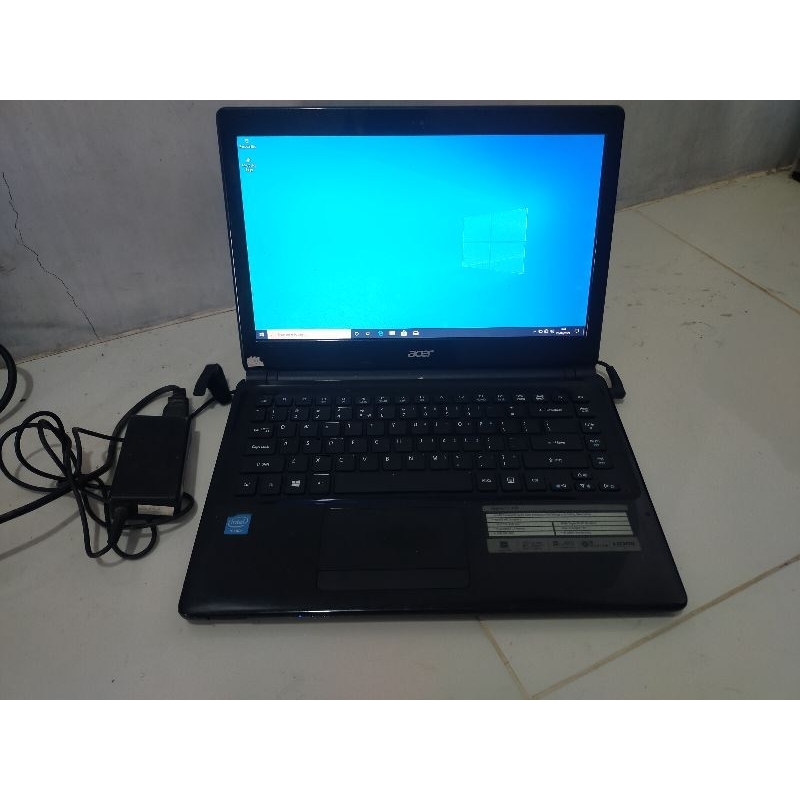 Laptop Acer aspire E1-410