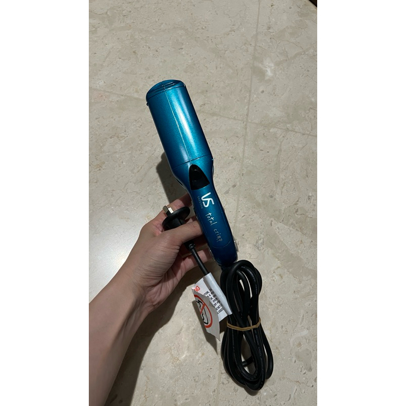 preloved VS Total Crimp biru