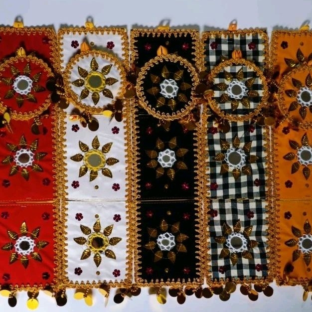 Lamak Tamiang Bali Motif Daun