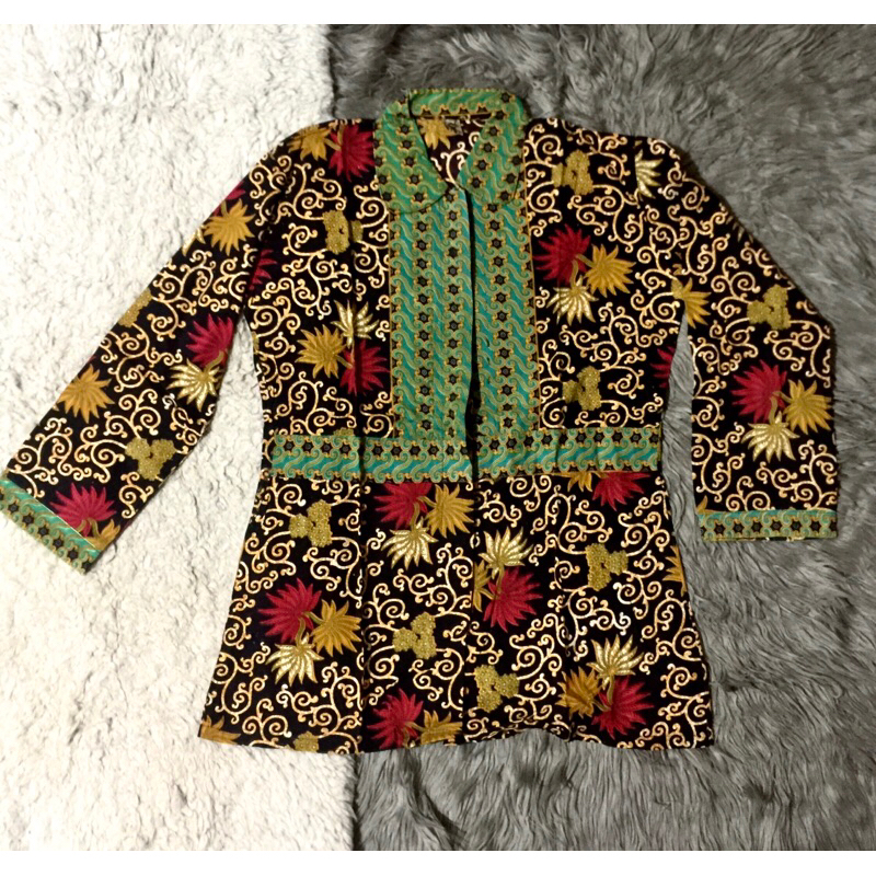 Preloved Blouse Batik Merk Queen Pekalongan | BAJU BATIK KANTOR