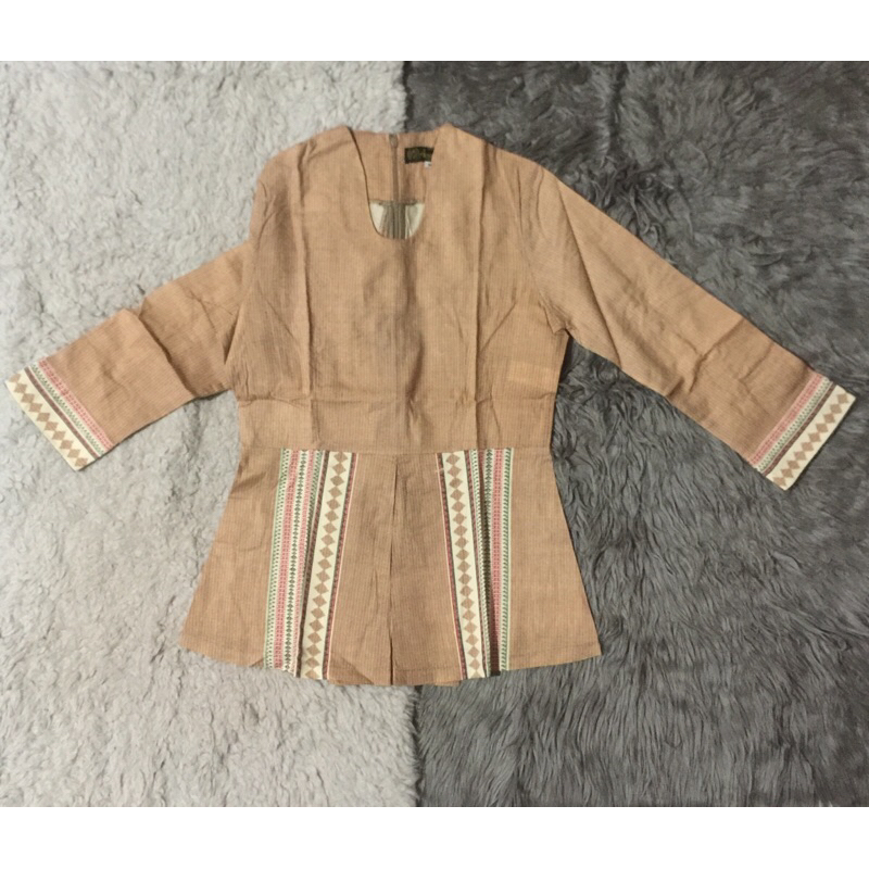 Preloved Blouse Batik Merk Arjuna Weda | BAJU BATIK KANTOR