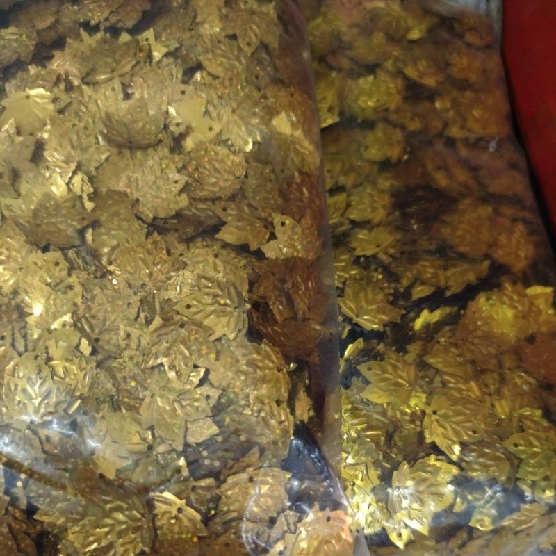 ramboci / payet bentuk daun anggur