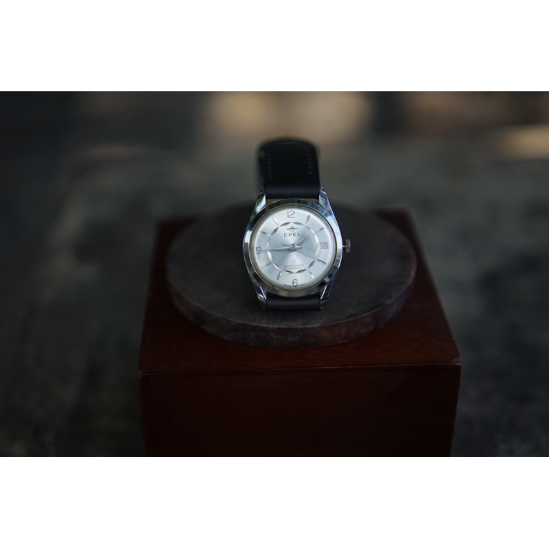 Jam Opel Manual Winding Vintage