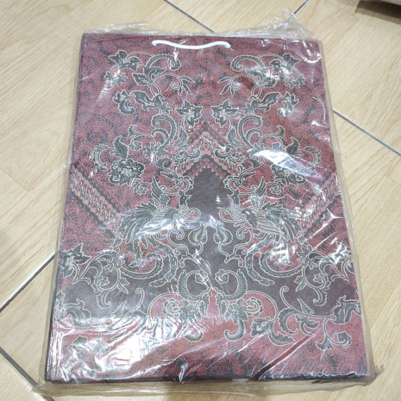 

MURAH MERIAH Tas Goodie Bag Sedang Motif Batik Tas Tanggung Kertas Ulang Tahun