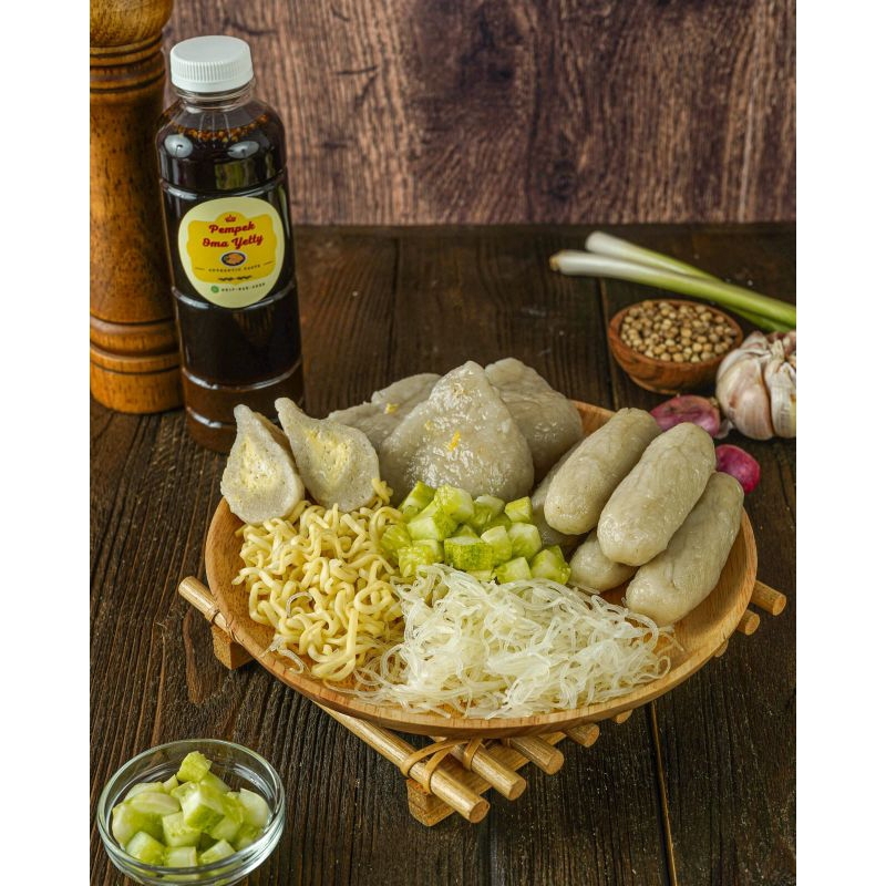 

Pempek Oma Yetty Paket C Frozen Pempek Palembang Pempek Ikan Tenggiri