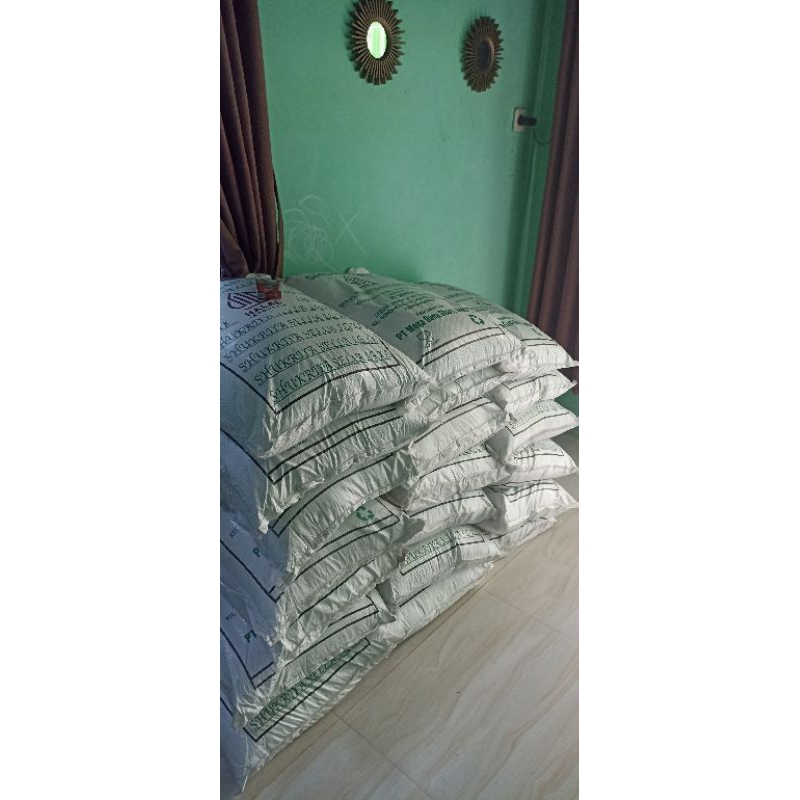 

Beras Basmati 500gram +Bumbu Briyani