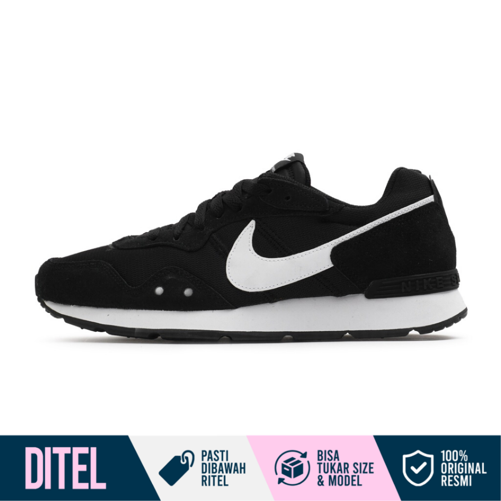 NIKE VENTURE RUNNER BLACK WHITE