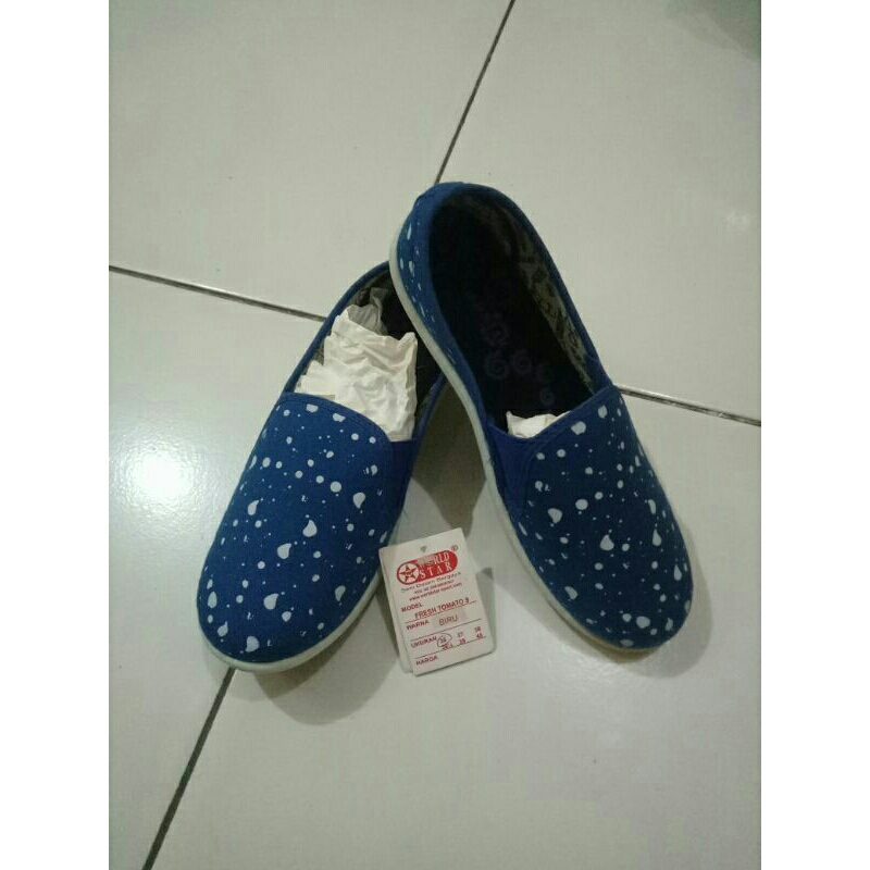 Sepatu World Star Size 36