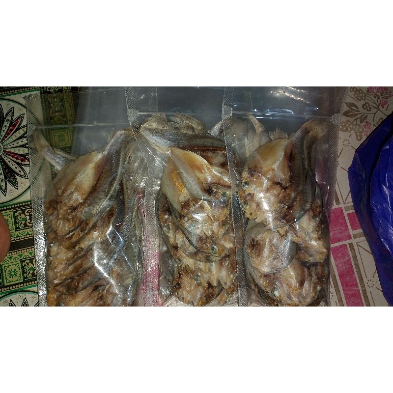 

ikan kering belama / kepala batu