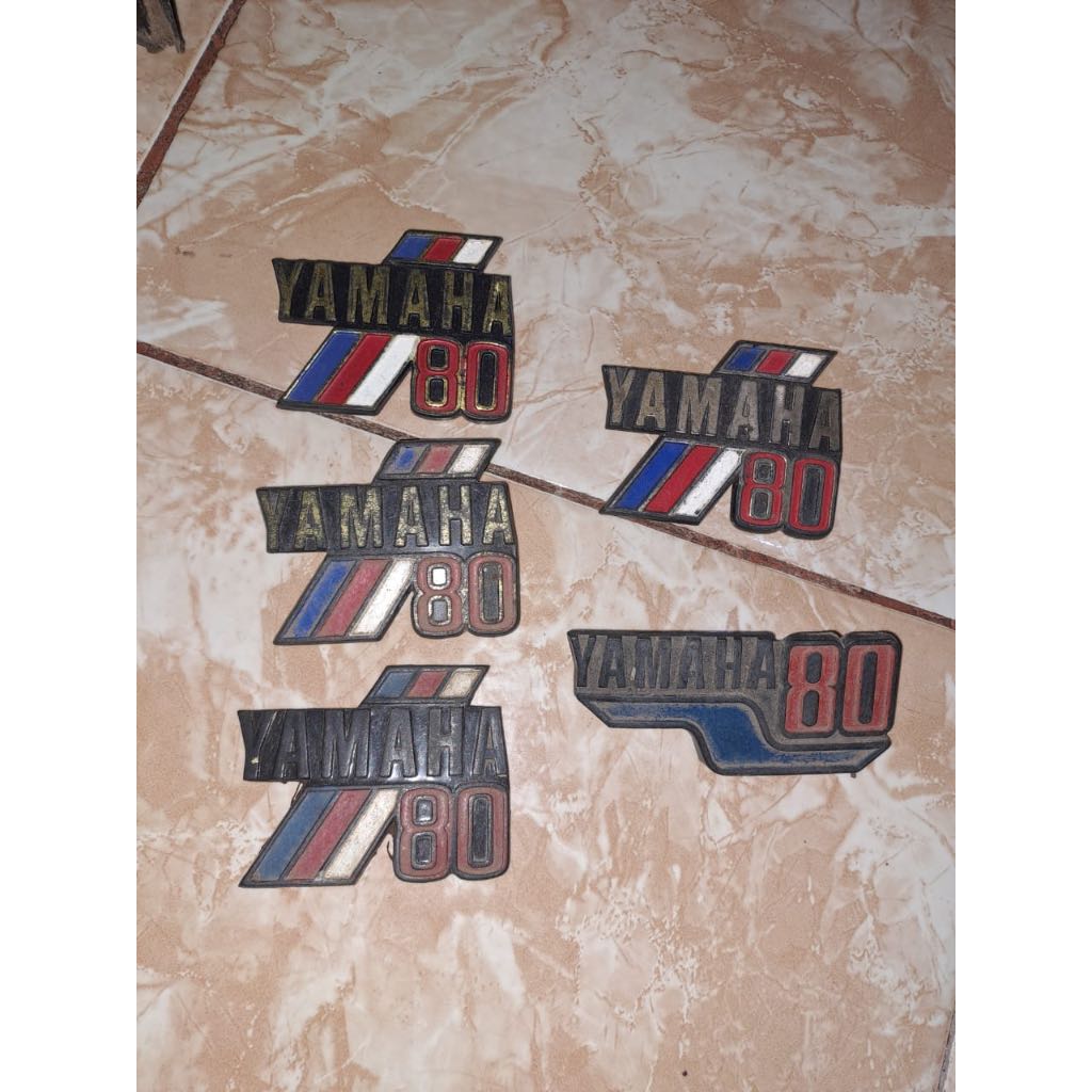 Emblem Sayap / Emblem Legshiel Logo Yamaha V80 V80 Platina V80 CDI