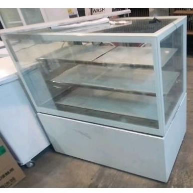 Showcase Cake / Kue Tart / Bakery / Pastry, merk GEA MM 740 V, Kapasitas 364 Liter, 652 watt, SECOND