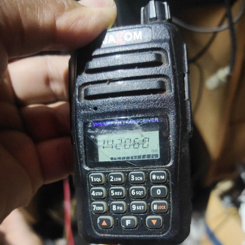 HT JACOM JC-2RA TWO WAY RADIO VHF HT JACOM JC2RA