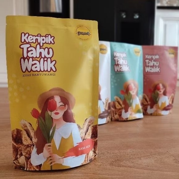 

Keripik Tahu Walik Rasa Keju by Yumna Gelato & Snacks