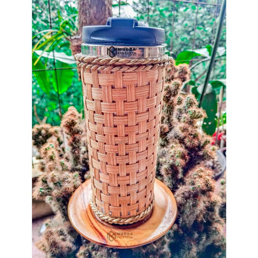 Gelas Bambu Tumbler Stainless Cover Anyaman Tikar Pandan Tumbler Unik 450 ml Cangkir Stainles Bambu