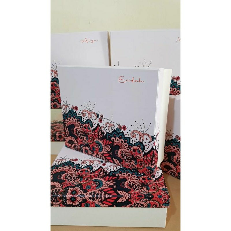 

hardbox printing mix warna polos ukuran 26x22x8 min order 50pcs