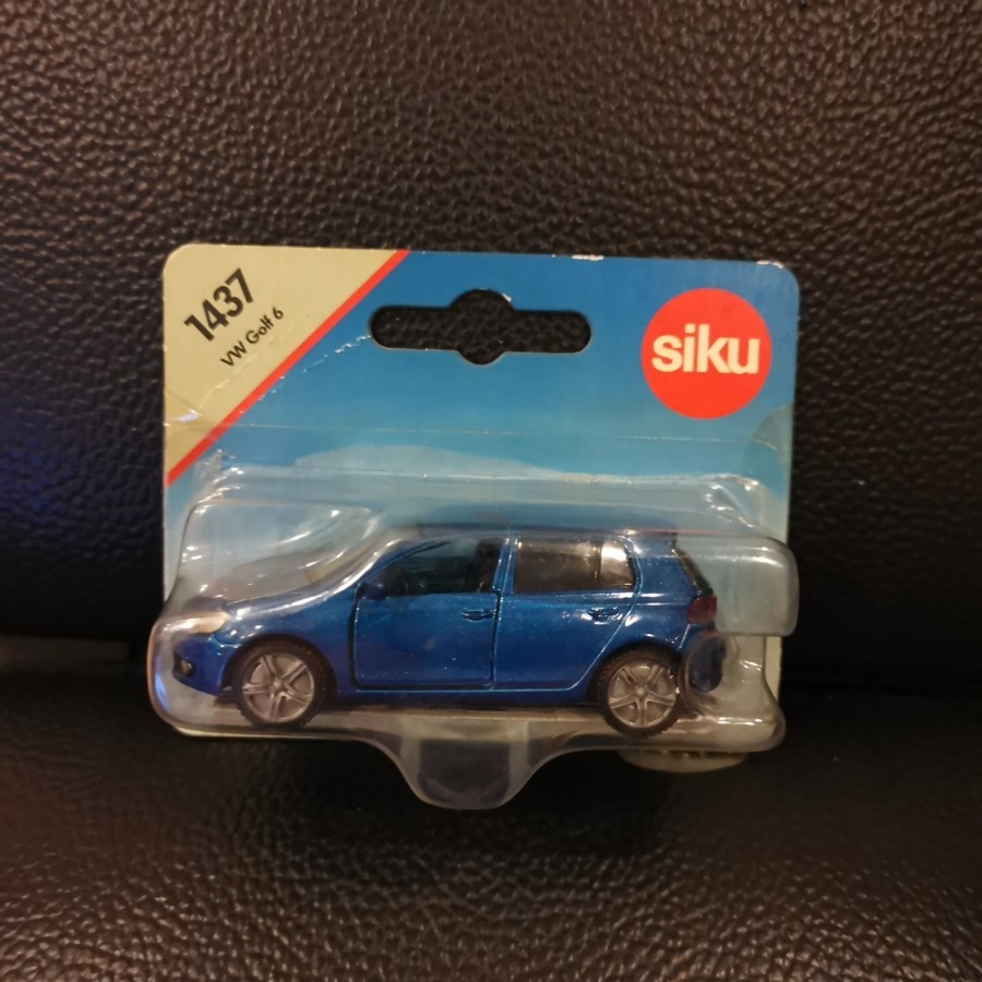 Diecast Siku 1437 VW Golf 6 Biru Blue