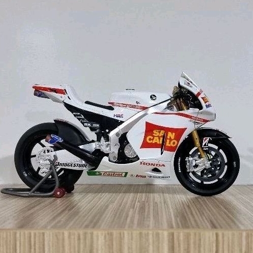 Minichamps Honda RC212V. Marco Simoncelli LE 6.658pcs.. (Rare)