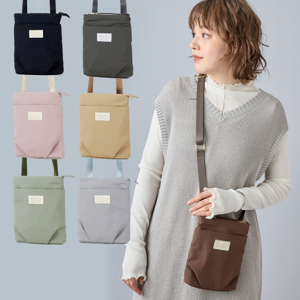 Anello Legato Largo Shoulder Bag Nylon (Jepang)