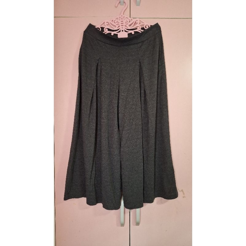 Preloved Uniqlo Wide Pants Size XL