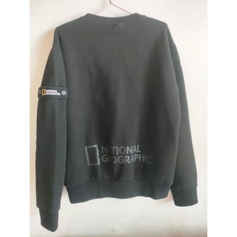 crewneck national geogrhapic