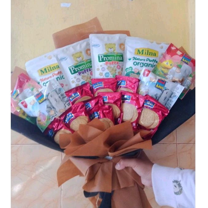 

Buket Snack Anak Kecil