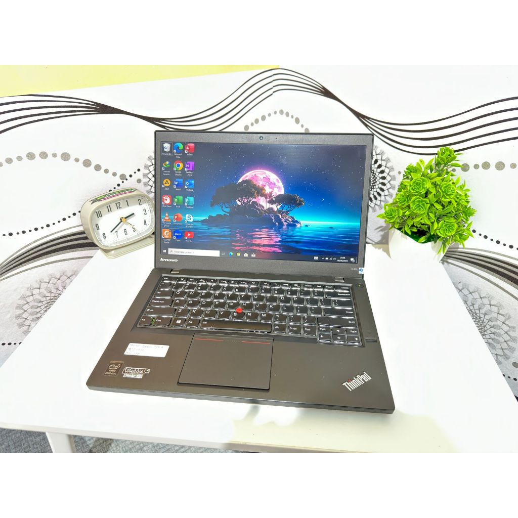 Laptop Lenovo Thinkpad T440s Intel Core i7-4600U 3.30GHz RAM 8GB HDD 500GB Keyboard Backlight Bergar