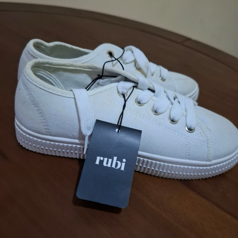 Sepatu Rubi Putih New CuciGudang Reprice AMBYARR