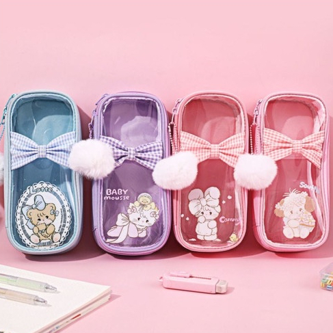 

Tempat Pensil Serbaguna Mikko, Pencil Case Mikko Illustrations, Pouch Make up Biru Mikko Latte