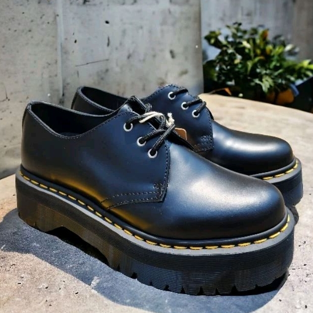 Sepatu Docmart Boots 1461 QUAD Platform low Black Smooth P.Kicks