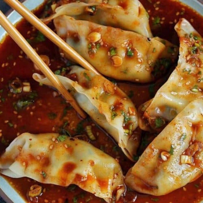 

Gyoza ayam rebus chili oil isi 5pcs