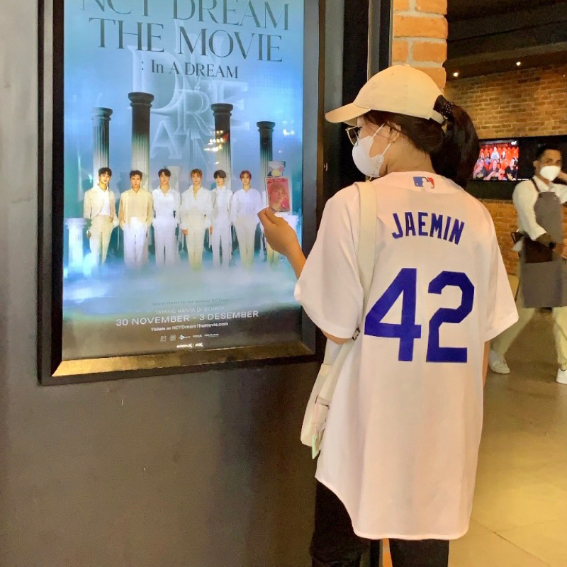 Baju outfit dodgers jersey konser nct dream jaemin