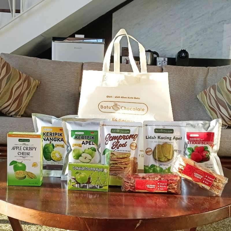 

Paket Oleh Oleh Seratus Ribu - Bonus Goodie Bag - Oleh Oleh Malang