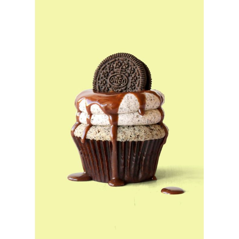 

chocolate oreo cupcake