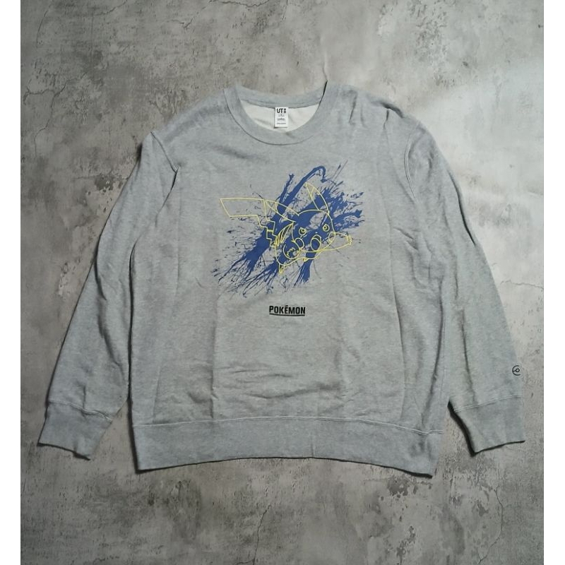 Crewneck UNIQLO x POKEMON Size XL / Crewneck Pria Wanita