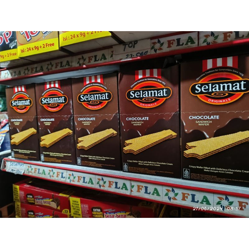 

Selamat Wafer chocolate (isi 20)