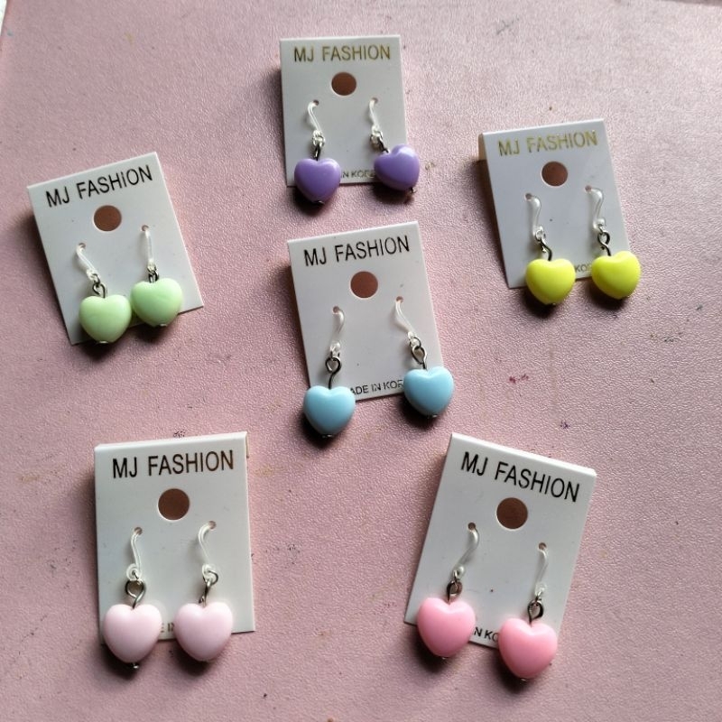 Anting kait plastik anak love