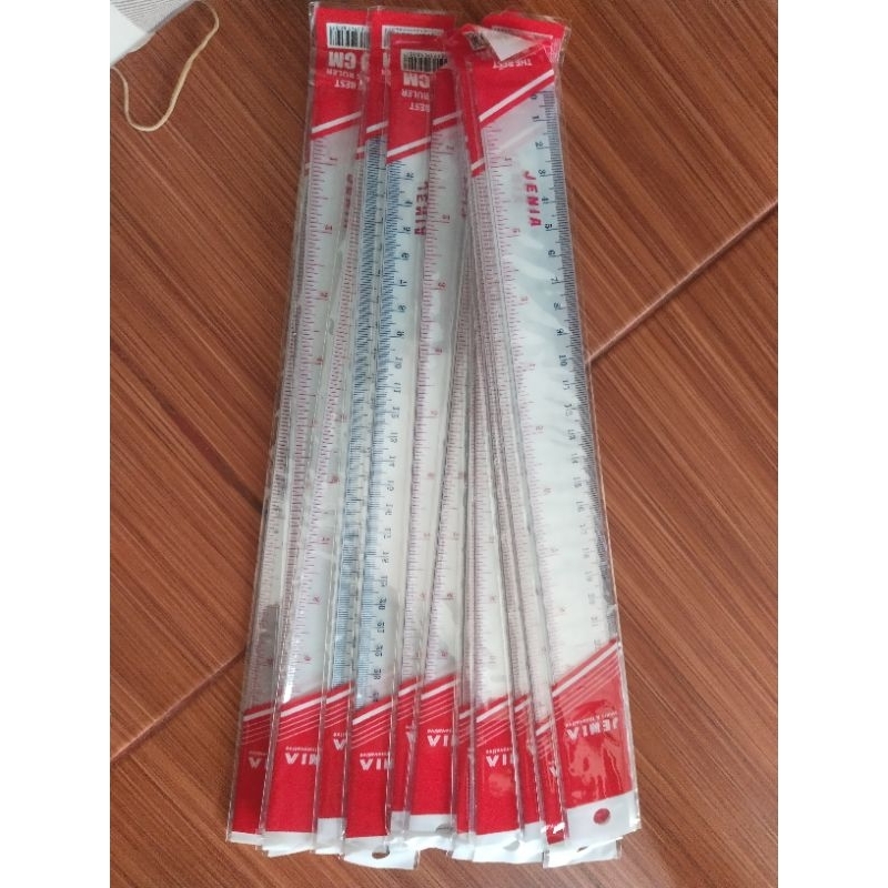 

Penggaris 30 cm