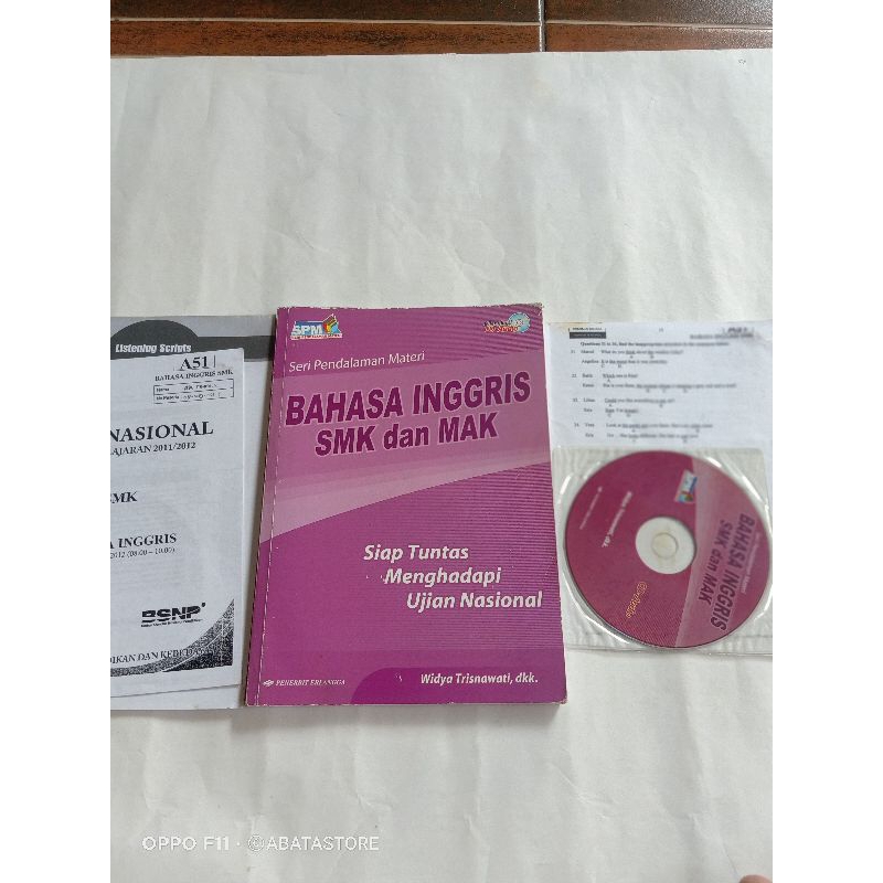 BUKU SPM BAHASA INGGRIS SMK MAK WIDYA TRISNAWATI