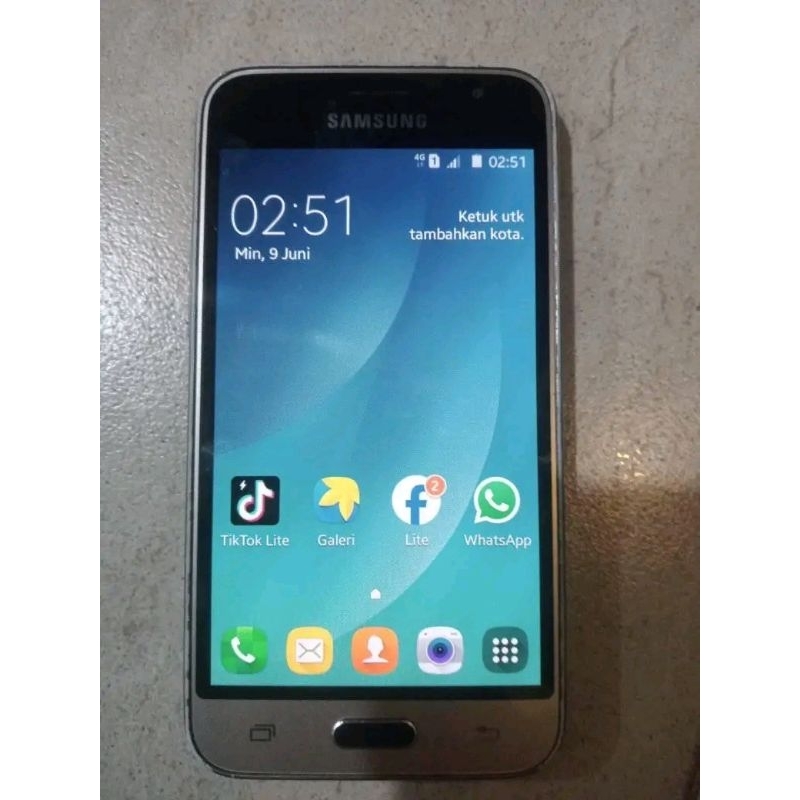 Samsung J1 2016