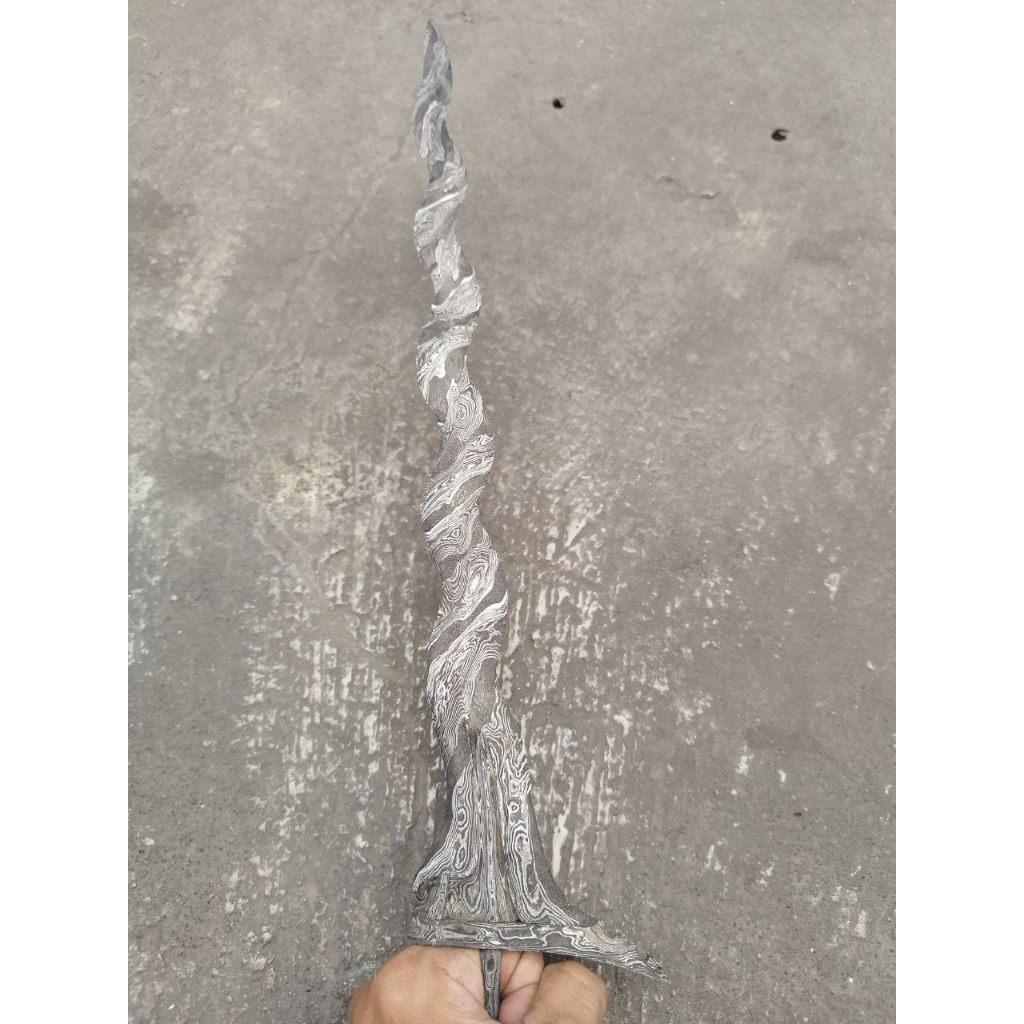 Keris Sabuk Inten luk 11 pamor Buntel Mayit