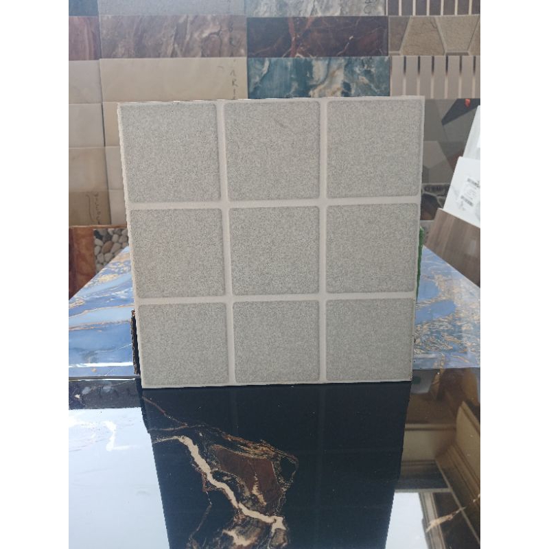 keramik lantai kasar 25x25